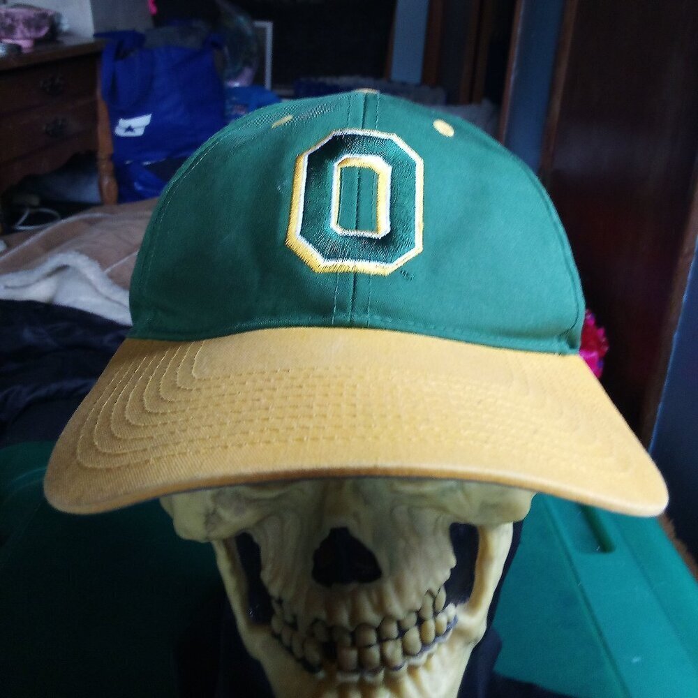 Vintage Oregon Ducks Two Tone Snap Hat Cap